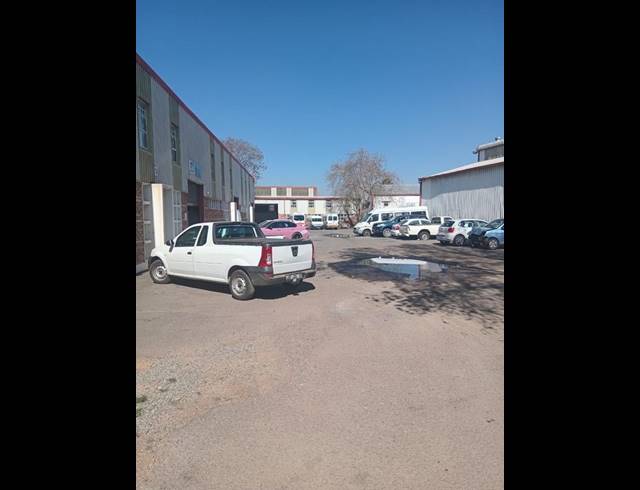 INDUSTRIAL PROPERTY TO RENT IN BENROSE